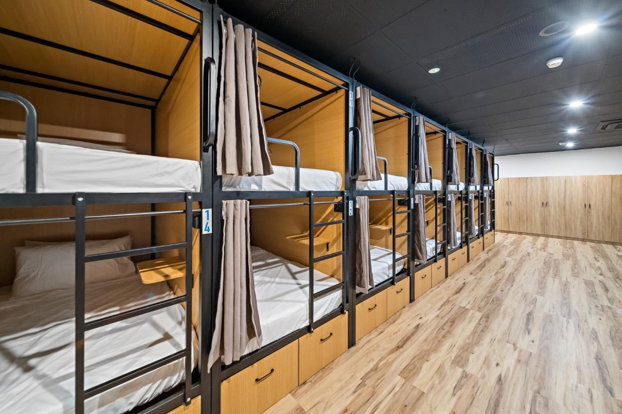 The Pier Pods On The Water- 50M From Townsville Bus Terminal And Ferry Terminal- Passport Id Requried Extérieur photo